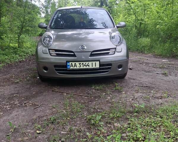 Сірий Ніссан Мікра, об'ємом двигуна 1.24 л та пробігом 134 тис. км за 5000 $, фото 2 на Automoto.ua