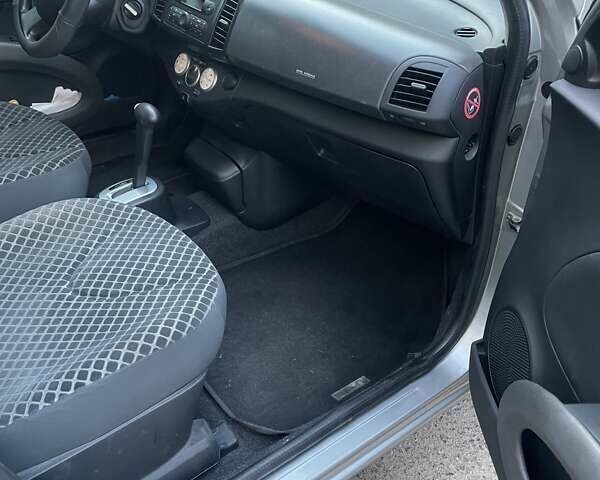 Серый Ниссан Микра, объемом двигателя 1.4 л и пробегом 136 тыс. км за 7000 $, фото 11 на Automoto.ua