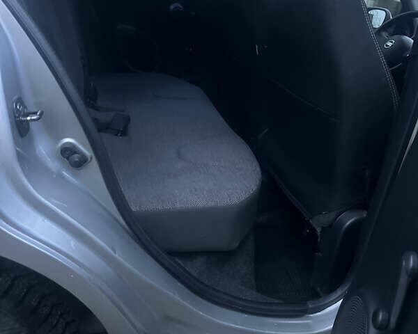 Сірий Ніссан Мікра, об'ємом двигуна 1.24 л та пробігом 169 тис. км за 4600 $, фото 18 на Automoto.ua