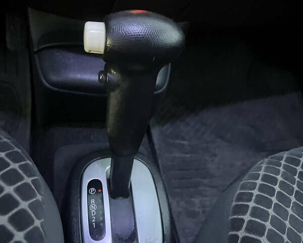 Серый Ниссан Микра, объемом двигателя 1.24 л и пробегом 165 тыс. км за 4999 $, фото 14 на Automoto.ua