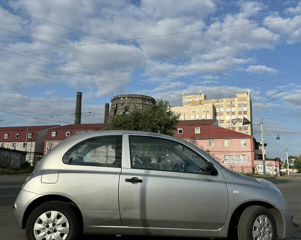 Сірий Ніссан Мікра, об'ємом двигуна 1.24 л та пробігом 203 тис. км за 3900 $, фото 4 на Automoto.ua