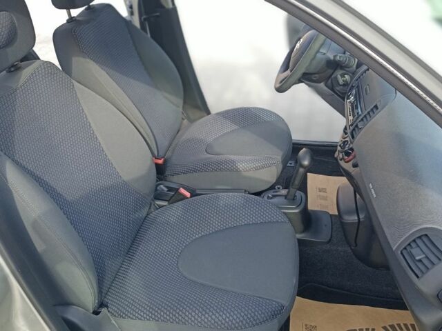 Серый Ниссан Микра, объемом двигателя 1.2 л и пробегом 222 тыс. км за 5500 $, фото 8 на Automoto.ua