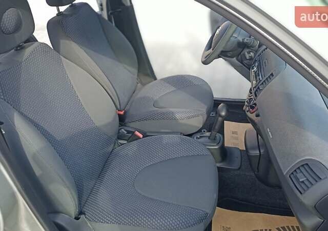 Сірий Ніссан Мікра, об'ємом двигуна 1.2 л та пробігом 222 тис. км за 5500 $, фото 8 на Automoto.ua