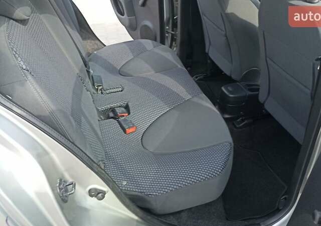 Сірий Ніссан Мікра, об'ємом двигуна 1.2 л та пробігом 222 тис. км за 5500 $, фото 7 на Automoto.ua