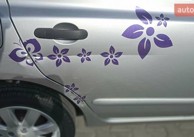 Сірий Ніссан Мікра, об'ємом двигуна 1.2 л та пробігом 222 тис. км за 5500 $, фото 6 на Automoto.ua