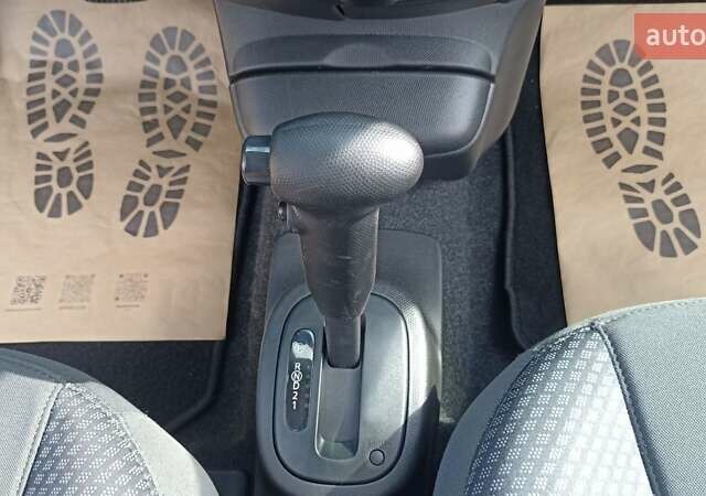 Сірий Ніссан Мікра, об'ємом двигуна 1.2 л та пробігом 222 тис. км за 5500 $, фото 11 на Automoto.ua