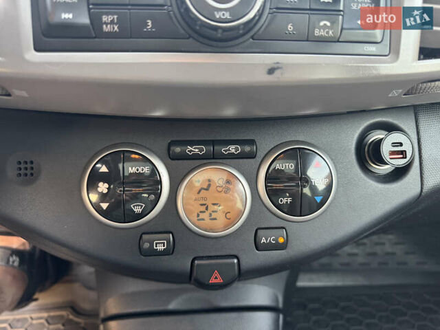 Сірий Ніссан Мікра, об'ємом двигуна 1.39 л та пробігом 140 тис. км за 6500 $, фото 22 на Automoto.ua