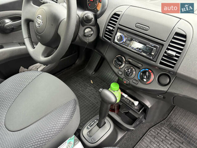 Серый Ниссан Микра, объемом двигателя 1.2 л и пробегом 200 тыс. км за 5900 $, фото 5 на Automoto.ua