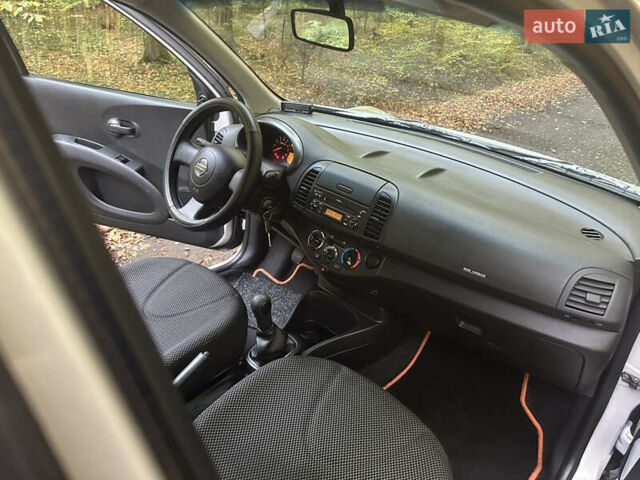 Серый Ниссан Микра, объемом двигателя 1.2 л и пробегом 97 тыс. км за 4699 $, фото 13 на Automoto.ua