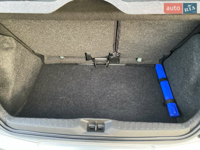 Сірий Ніссан Мікра, об'ємом двигуна 1.4 л та пробігом 117 тис. км за 6390 $, фото 26 на Automoto.ua