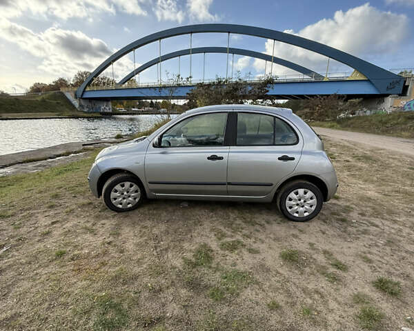 Серый Ниссан Микра, объемом двигателя 1.24 л и пробегом 168 тыс. км за 3600 $, фото 5 на Automoto.ua