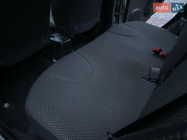 Сірий Ніссан Мікра, об'ємом двигуна 1.2 л та пробігом 127 тис. км за 5800 $, фото 38 на Automoto.ua