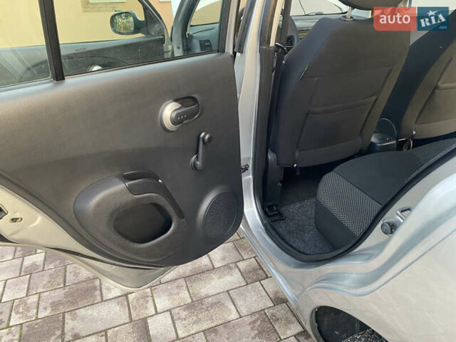 Сірий Ніссан Мікра, об'ємом двигуна 1.4 л та пробігом 117 тис. км за 6390 $, фото 21 на Automoto.ua