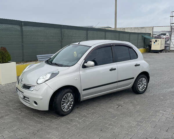 Серый Ниссан Микра, объемом двигателя 1.2 л и пробегом 161 тыс. км за 5500 $, фото 1 на Automoto.ua