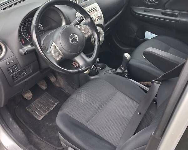 Серый Ниссан Микра, объемом двигателя 1.2 л и пробегом 215 тыс. км за 5000 $, фото 5 на Automoto.ua