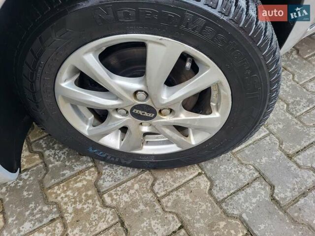 Сірий Ніссан Мікра, об'ємом двигуна 1.2 л та пробігом 168 тис. км за 6999 $, фото 94 на Automoto.ua