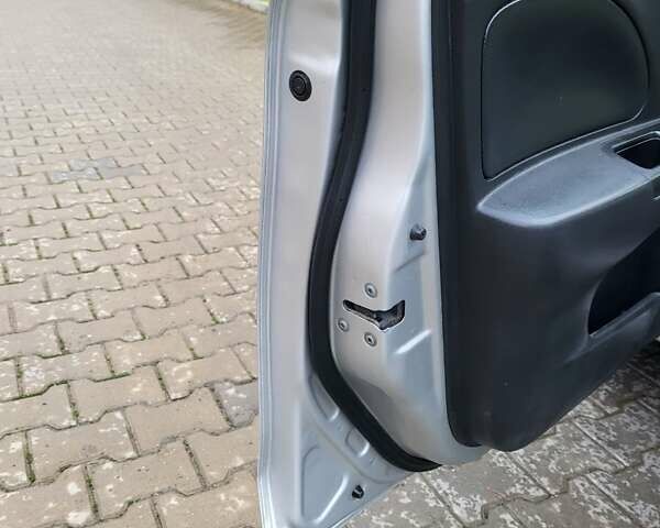 Сірий Ніссан Мікра, об'ємом двигуна 1.2 л та пробігом 168 тис. км за 6999 $, фото 69 на Automoto.ua