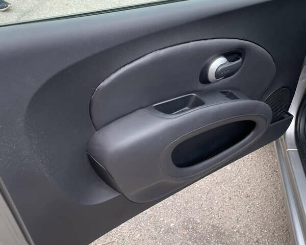 Серый Ниссан Микра, объемом двигателя 1.6 л и пробегом 175 тыс. км за 4500 $, фото 30 на Automoto.ua