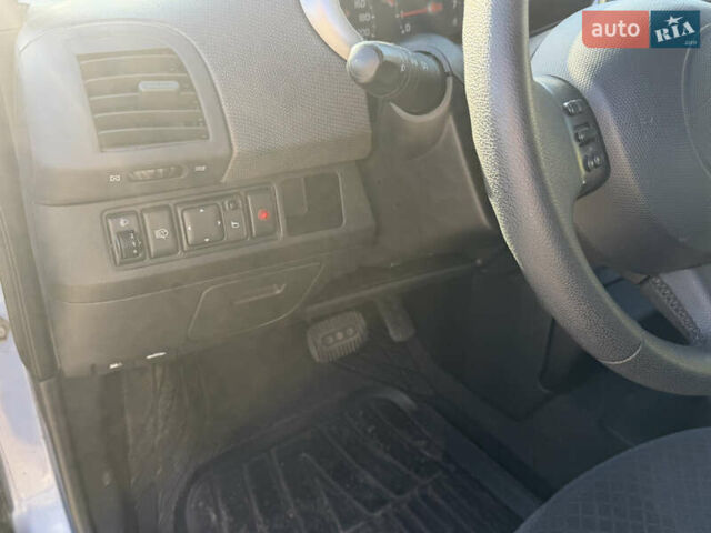 Синий Ниссан Микра, объемом двигателя 1.39 л и пробегом 185 тыс. км за 5500 $, фото 12 на Automoto.ua