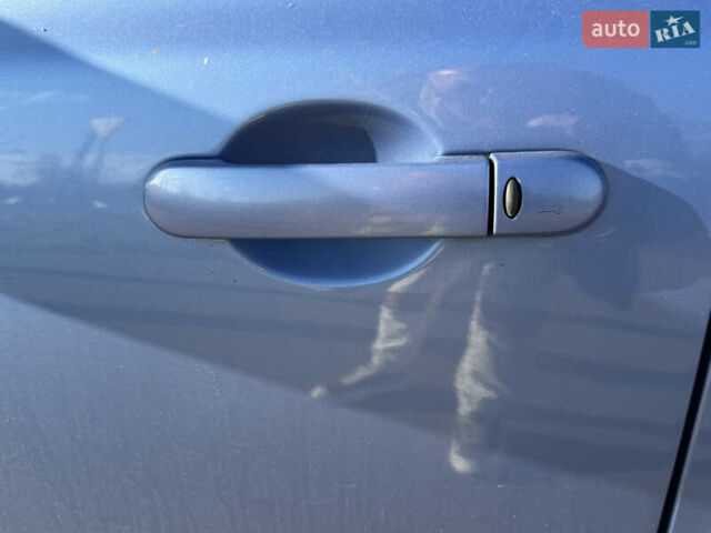 Синий Ниссан Микра, объемом двигателя 1.39 л и пробегом 185 тыс. км за 5500 $, фото 10 на Automoto.ua