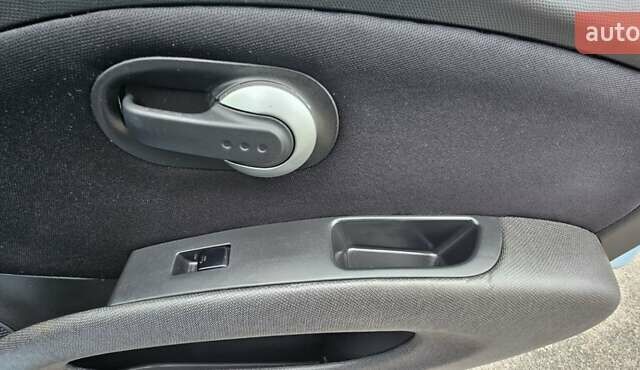 Синий Ниссан Микра, объемом двигателя 1.4 л и пробегом 148 тыс. км за 6400 $, фото 24 на Automoto.ua