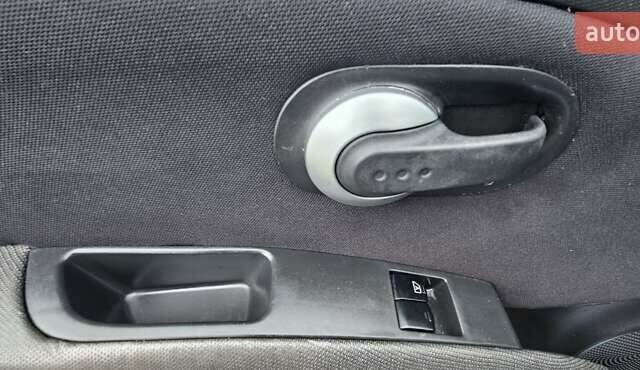 Синий Ниссан Микра, объемом двигателя 1.4 л и пробегом 148 тыс. км за 6400 $, фото 8 на Automoto.ua