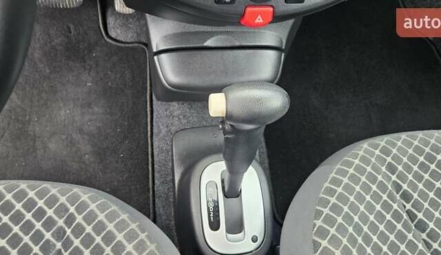 Синий Ниссан Микра, объемом двигателя 1.4 л и пробегом 148 тыс. км за 6400 $, фото 17 на Automoto.ua