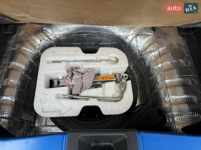 Синій Ніссан Мікра, об'ємом двигуна 1.2 л та пробігом 96 тис. км за 5700 $, фото 13 на Automoto.ua