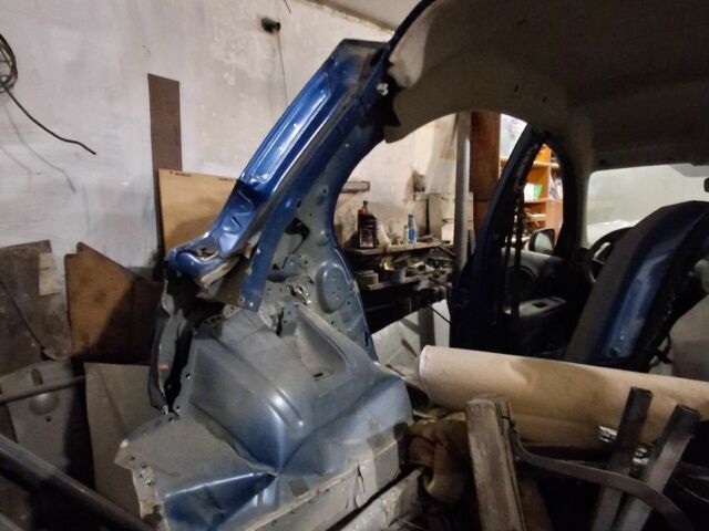 Синий Ниссан Микра, объемом двигателя 1.2 л и пробегом 75 тыс. км за 3500 $, фото 2 на Automoto.ua