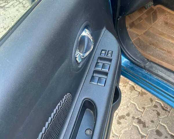 Синий Ниссан Микра, объемом двигателя 1.6 л и пробегом 146 тыс. км за 7300 $, фото 7 на Automoto.ua