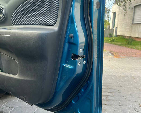 Синий Ниссан Микра, объемом двигателя 1.6 л и пробегом 146 тыс. км за 7300 $, фото 10 на Automoto.ua