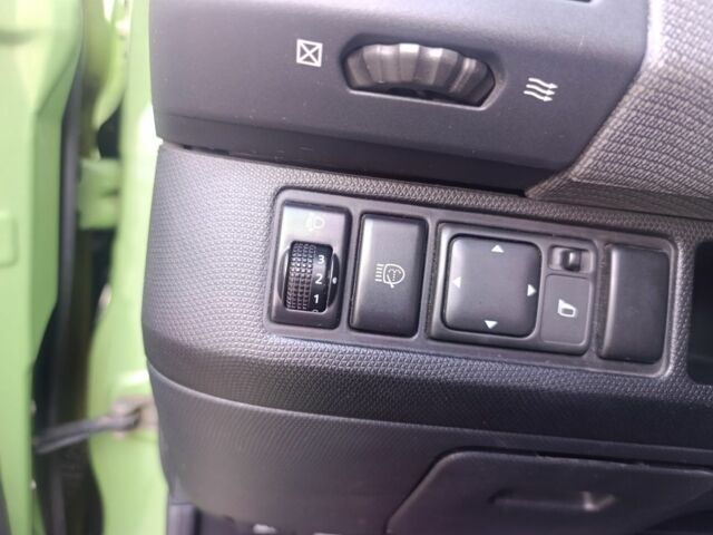 Зелений Ніссан Мікра, об'ємом двигуна 1.2 л та пробігом 250 тис. км за 3650 $, фото 7 на Automoto.ua