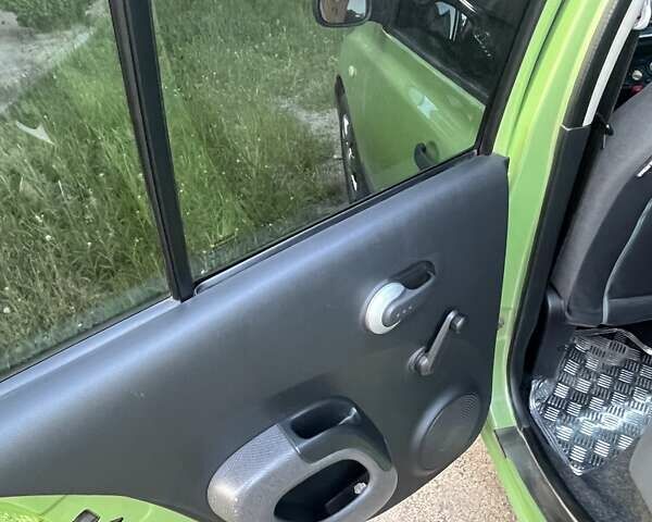 Зелений Ніссан Мікра, об'ємом двигуна 1.2 л та пробігом 196 тис. км за 4300 $, фото 5 на Automoto.ua