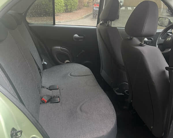 Зеленый Ниссан Микра, объемом двигателя 1.4 л и пробегом 207 тыс. км за 5200 $, фото 4 на Automoto.ua