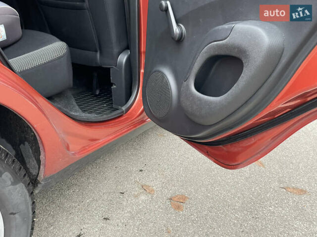 Оранжевый Ниссан Микра, объемом двигателя 1.24 л и пробегом 175 тыс. км за 5300 $, фото 28 на Automoto.ua