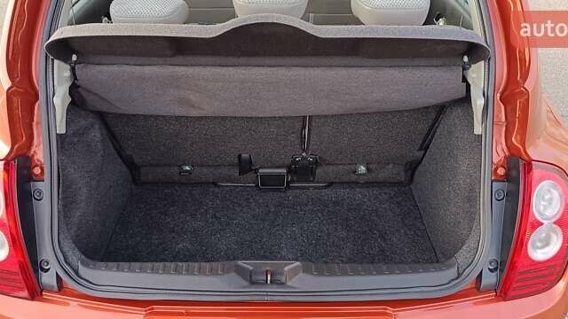 Оранжевый Ниссан Микра, объемом двигателя 1.39 л и пробегом 100 тыс. км за 7100 $, фото 36 на Automoto.ua