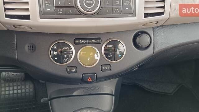 Оранжевый Ниссан Микра, объемом двигателя 1.39 л и пробегом 100 тыс. км за 7100 $, фото 39 на Automoto.ua