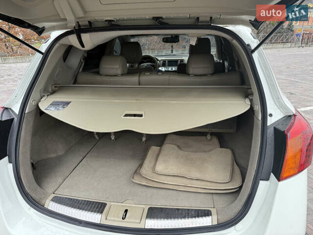 Белый Ниссан Мурано, объемом двигателя 3.5 л и пробегом 245 тыс. км за 6600 $, фото 14 на Automoto.ua