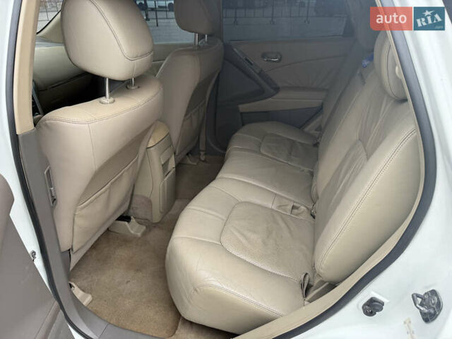 Белый Ниссан Мурано, объемом двигателя 3.5 л и пробегом 245 тыс. км за 6999 $, фото 10 на Automoto.ua