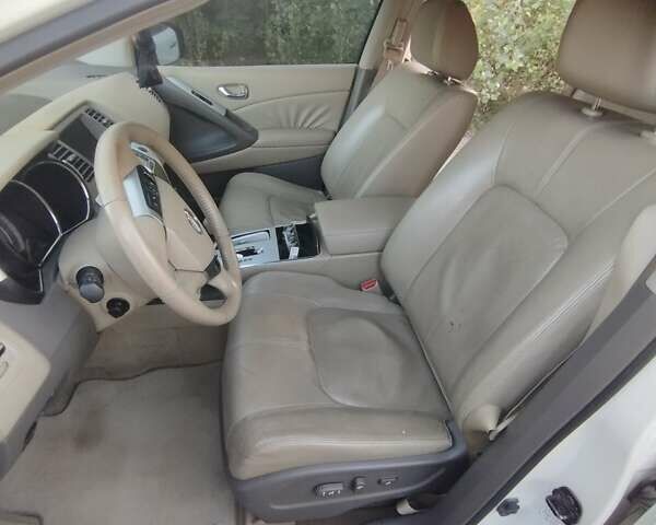 Белый Ниссан Мурано, объемом двигателя 3.5 л и пробегом 102 тыс. км за 9300 $, фото 12 на Automoto.ua