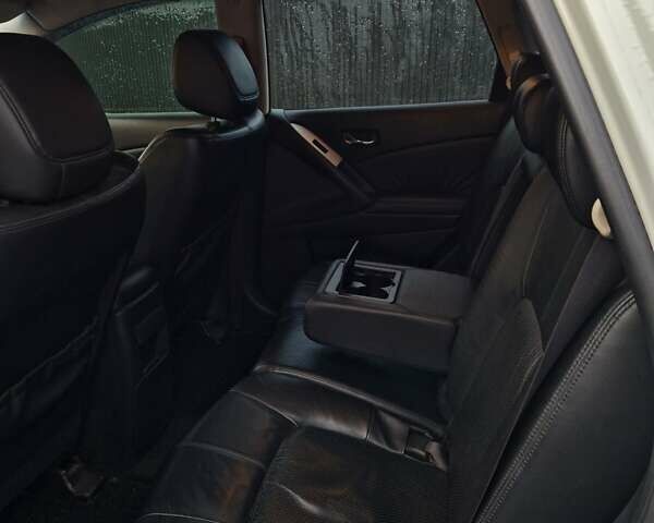 Белый Ниссан Мурано, объемом двигателя 3.5 л и пробегом 128 тыс. км за 10000 $, фото 12 на Automoto.ua