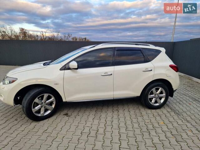 Белый Ниссан Мурано, объемом двигателя 3.5 л и пробегом 128 тыс. км за 10000 $, фото 2 на Automoto.ua