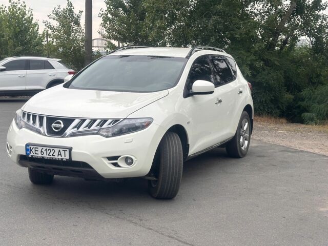 Белый Ниссан Мурано, объемом двигателя 3.5 л и пробегом 125 тыс. км за 8500 $, фото 1 на Automoto.ua
