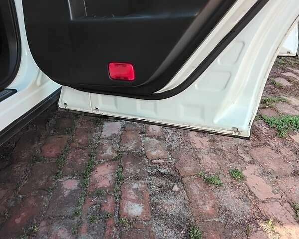 Білий Ніссан Мурано, об'ємом двигуна 3.5 л та пробігом 146 тис. км за 10300 $, фото 9 на Automoto.ua