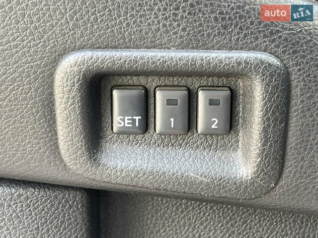 Белый Ниссан Мурано, объемом двигателя 3.5 л и пробегом 224 тыс. км за 10500 $, фото 21 на Automoto.ua