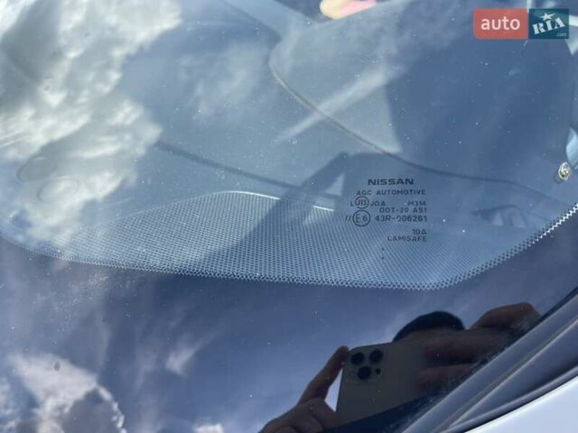 Белый Ниссан Мурано, объемом двигателя 3.5 л и пробегом 224 тыс. км за 10500 $, фото 13 на Automoto.ua