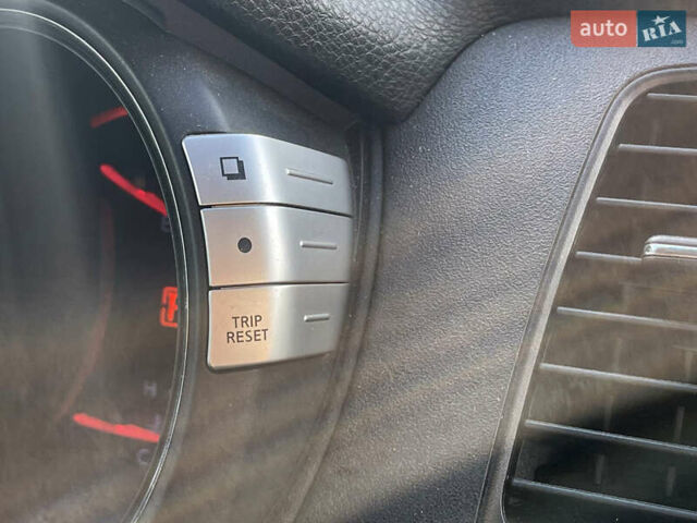 Белый Ниссан Мурано, объемом двигателя 3.5 л и пробегом 224 тыс. км за 10500 $, фото 37 на Automoto.ua