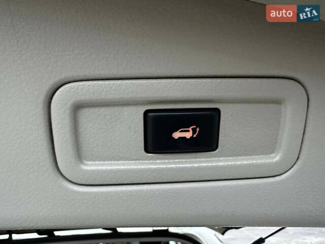 Белый Ниссан Мурано, объемом двигателя 3.5 л и пробегом 173 тыс. км за 10555 $, фото 30 на Automoto.ua