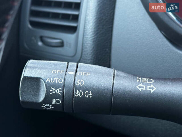 Белый Ниссан Мурано, объемом двигателя 3.5 л и пробегом 173 тыс. км за 10555 $, фото 22 на Automoto.ua