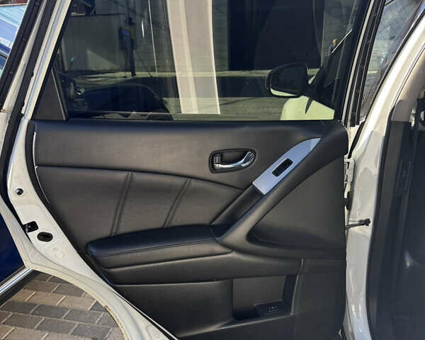 Белый Ниссан Мурано, объемом двигателя 3.5 л и пробегом 354 тыс. км за 7999 $, фото 38 на Automoto.ua